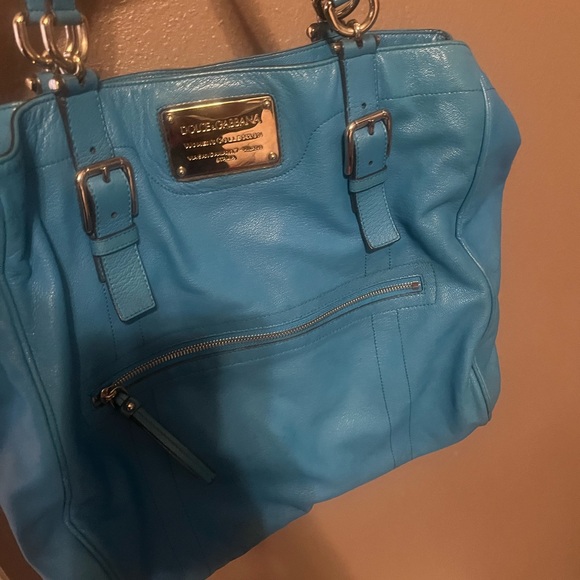 Dolce and Gabbana purse, barely used been in dust bag in box - Picture 3 of 7